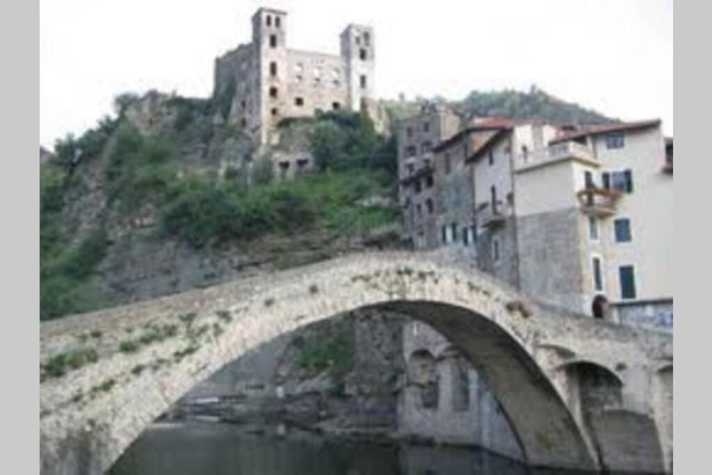 Alloggio Per Vacanze A Isolabona Buitenkant foto